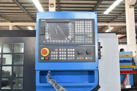 Токарный станок ЧПУ с горизонтальной станиной MetalTec CK 36x750 PRO
